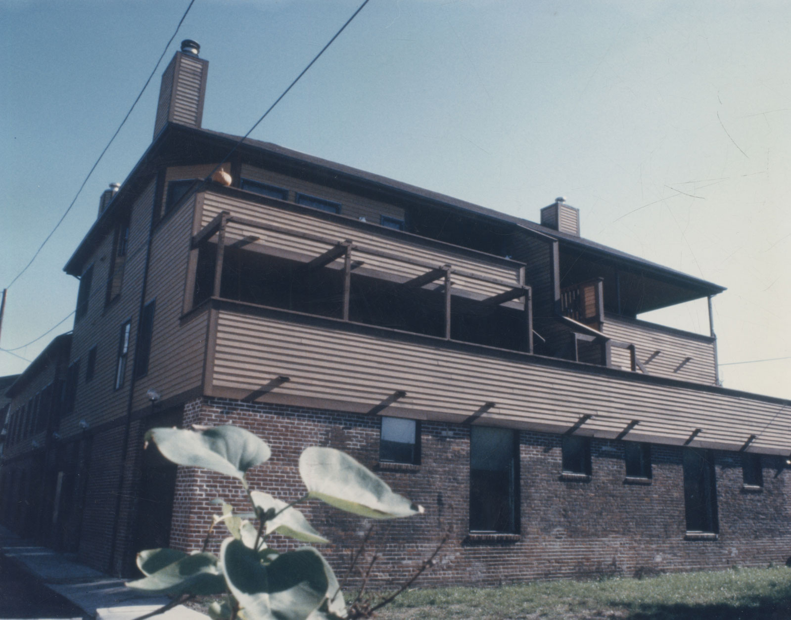 16 Coddington Wharf - Harbor View